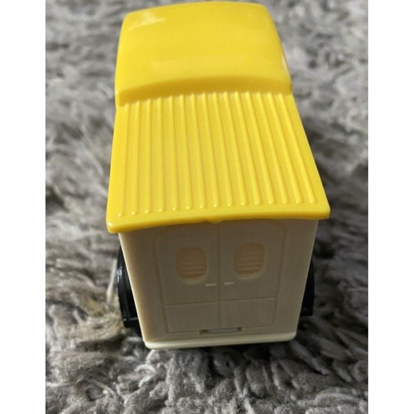 Readers Digest Toy Truck Ambulance, Vintage - Picture 3 of 7